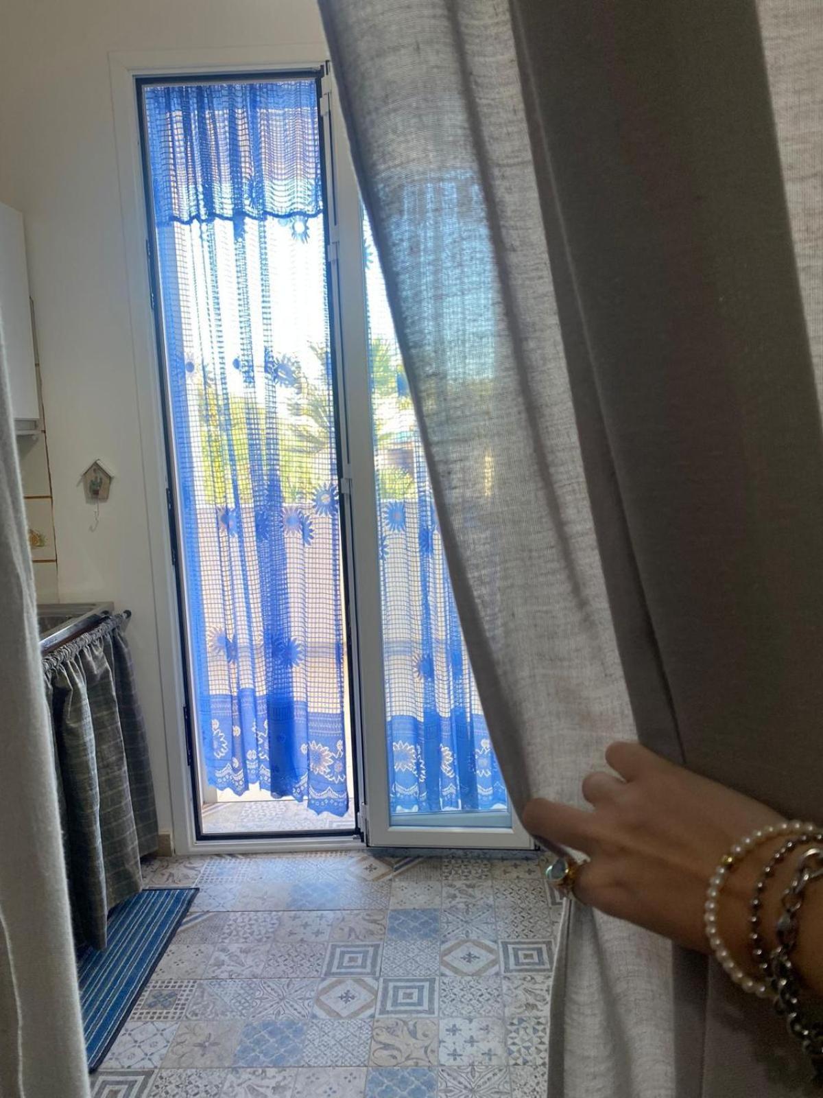 Villetta Sullo Scoglio Gela Bilik gambar